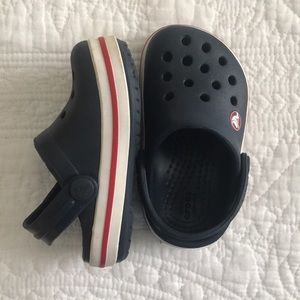 Size 4 toddler crocs